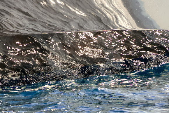 Reflet sur la coque du Wally